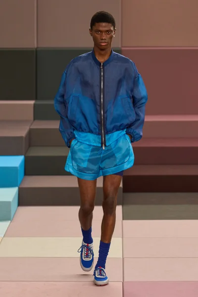 Look 69